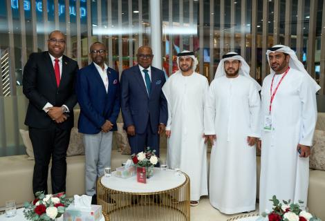 Minister of Tourism, Hon Edmund Bartlett, (3rd L) pauses for a photo following discussions with Senior Executives of Emirates Airline, Adnan Kazim, Chief Commercial Officer (3rd R); Sheikh Majid Al Mualla, Divisional Senior Vice President, International Affairs (2nd R) and Kahlid Bel Jaflah (R), Divisional Vice President Commercial Operations United Arab Emirates and Oman. Also pictured are Senator the Hon. Delano Seiveright, Minister of State, Ministry of Tourism (L) and Director of Tourism, Donovan White.